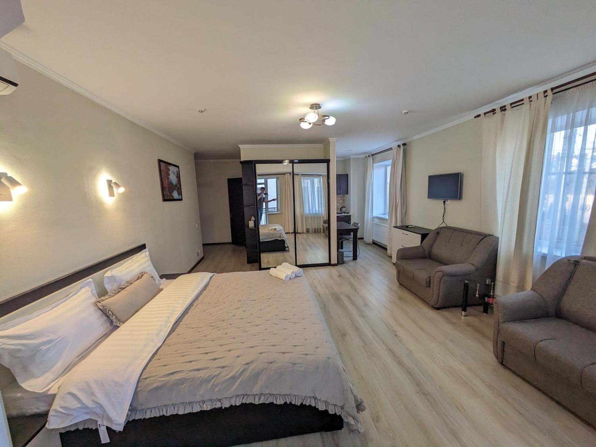 Lolo Hotel Chisináu Habitación foto